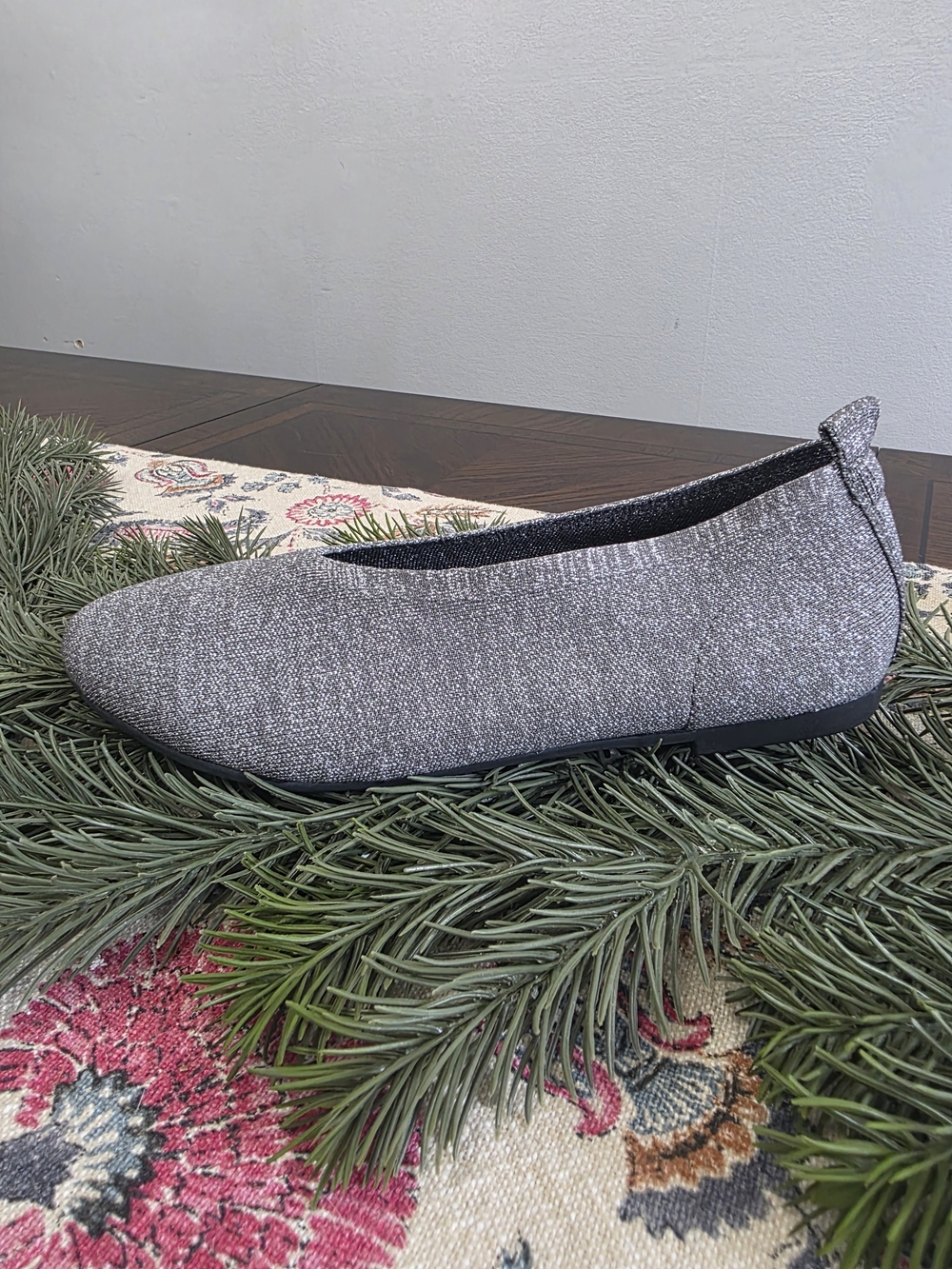bernie mev. Women's Safira Slip-On in Grey Silver